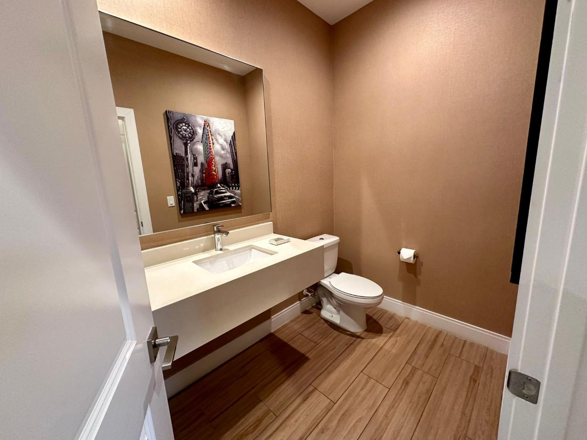 Luxury Home In Orlando With Private Hot Tub - 7 Min From Disney Parks - 3 Bedrooms And 4 Bathrooms! Dış mekan fotoğraf