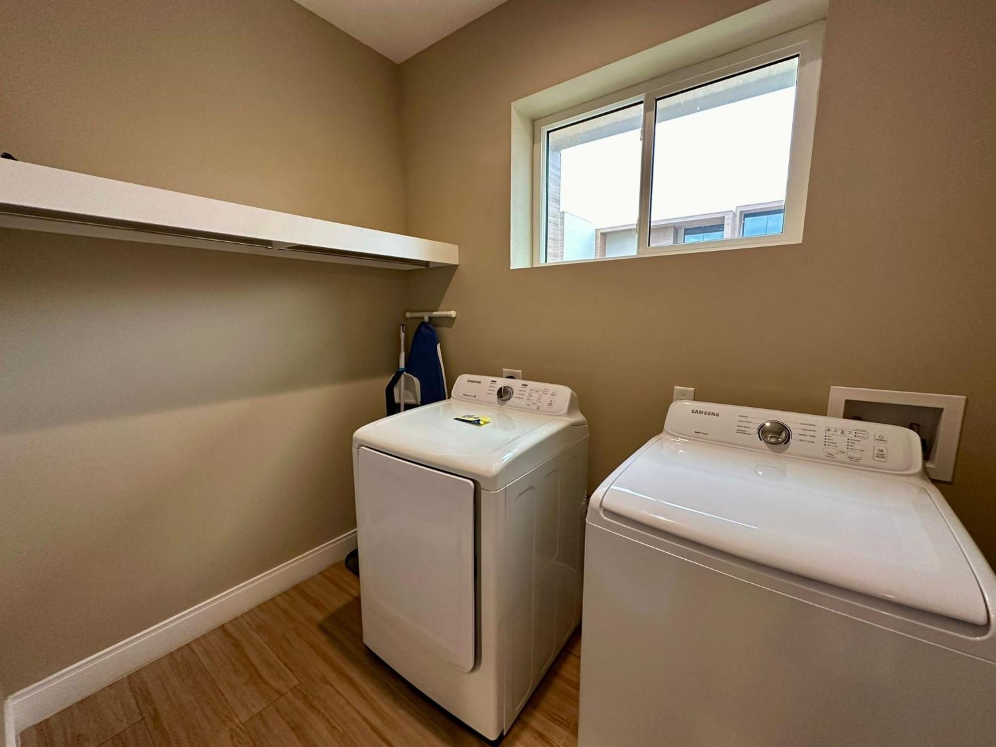 Luxury Home In Orlando With Private Hot Tub - 7 Min From Disney Parks - 3 Bedrooms And 4 Bathrooms! Dış mekan fotoğraf